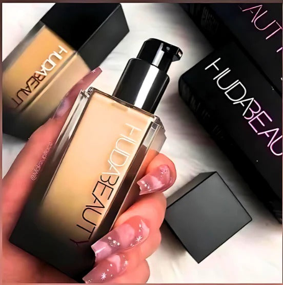 HUDA BEAUTY